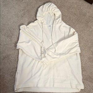 Old Navy Women's Cream Hoodie Sweater